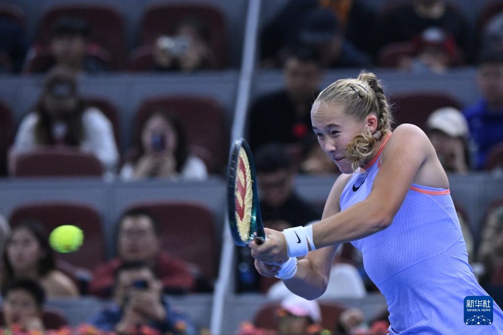 受世界各地 受世界各地