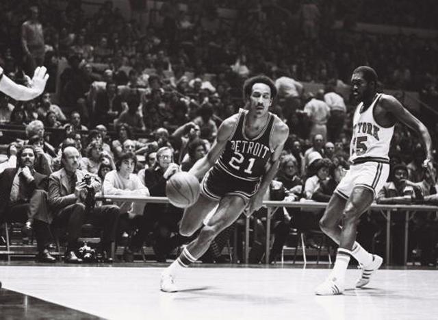 随着勇士与 随着勇士与