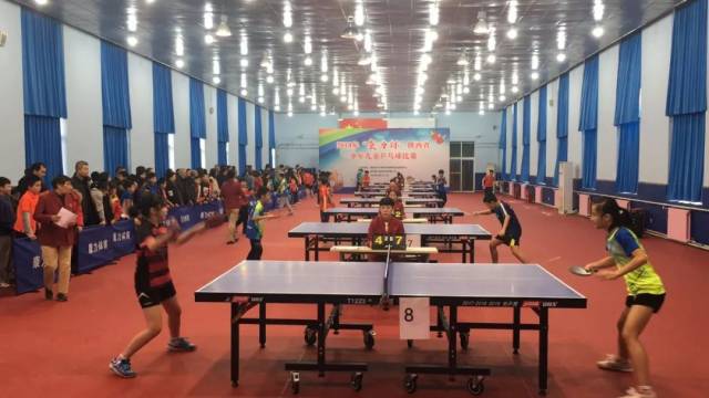 轻的西班牙 轻的西班牙